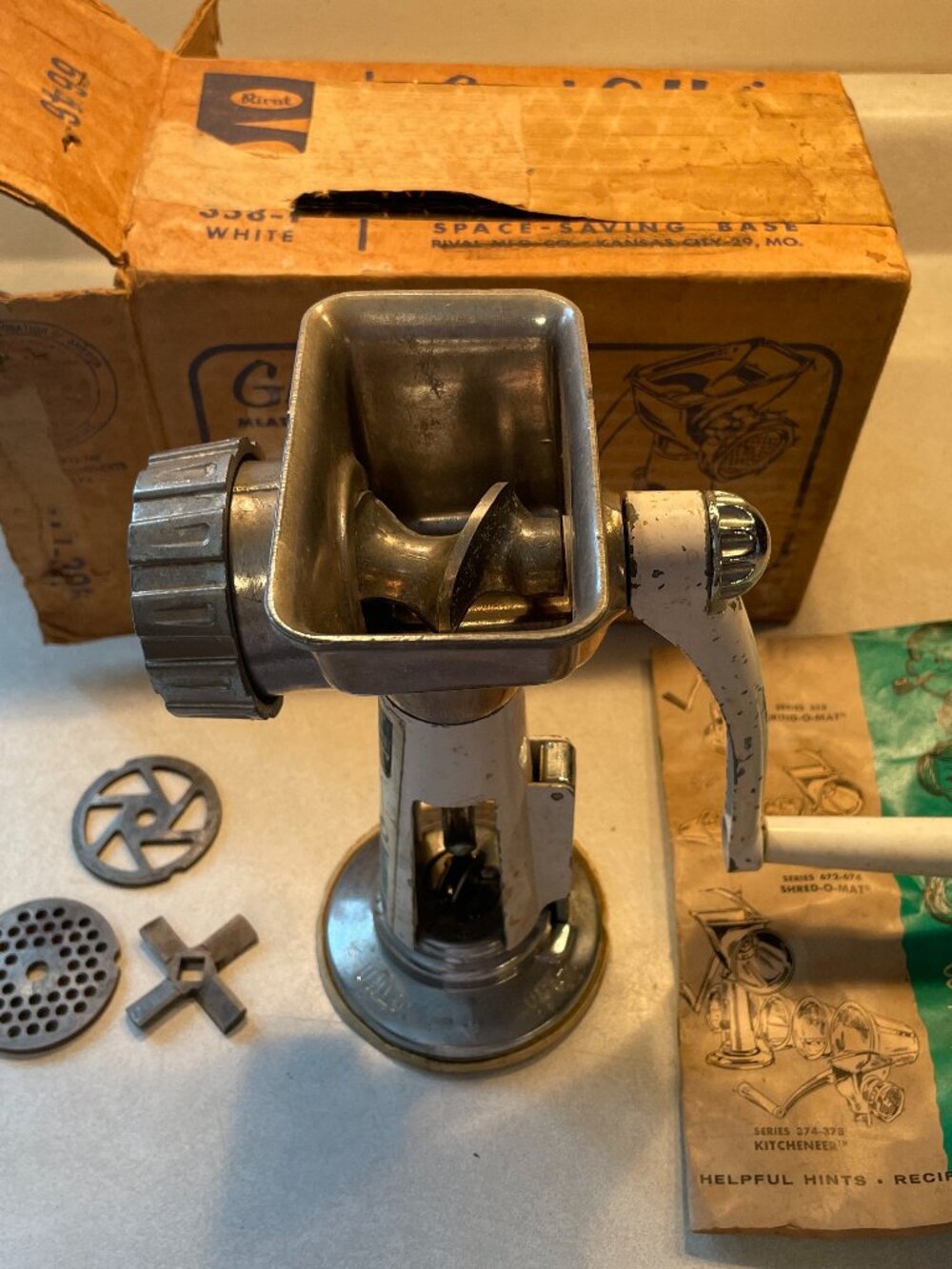 Vintage USA RIVAL Grind-O-Mat Meat Grinder & Food Chopper Model 358 w/original b